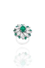 Classic Diamond Ring with Emerald