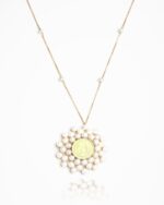 Oummi Gold Necklace with Pearls