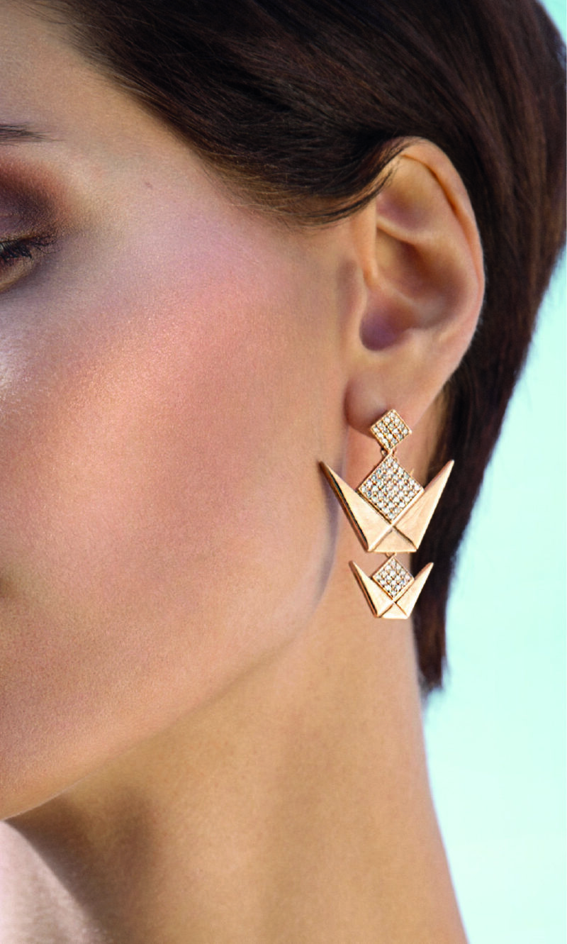 Emblem Earrings with White Diamond - Image 3