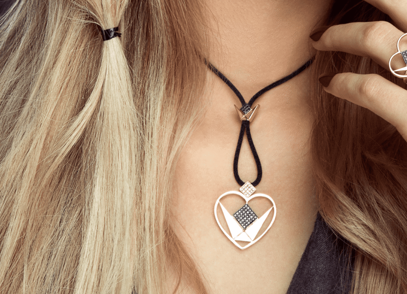 Emblem Black  Diamond Necklace Heart with leather - Image 3