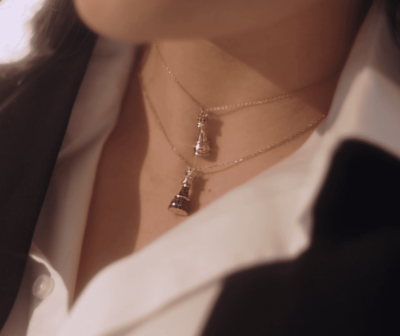 The Queen Sapphire Necklace - Image 2