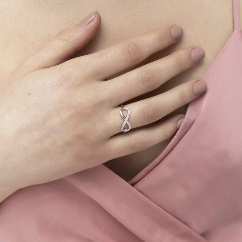Daily Dazzle infinity Diamond Ring - Image 2