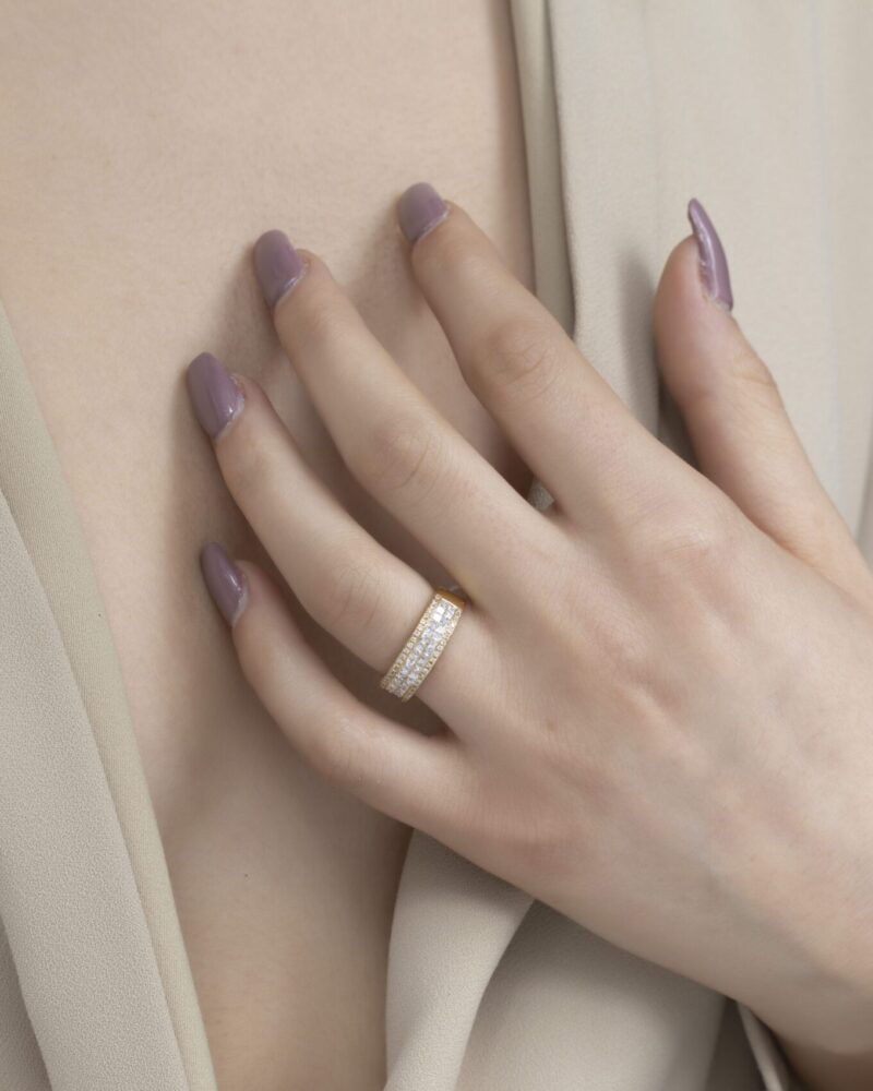 Wedding Band Diamond with Princess Diamond - Image 2