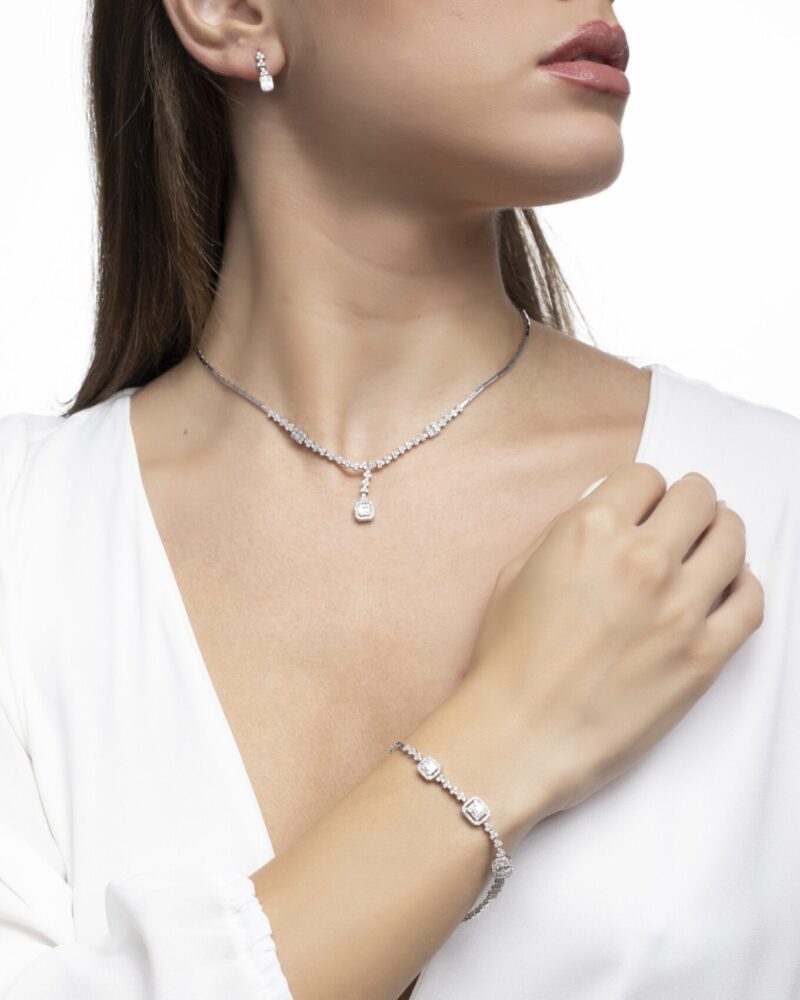 Classic Diamond Necklace with Baguette - Image 2