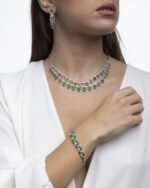 Classic Diamond Ring with Emerald - Image 3