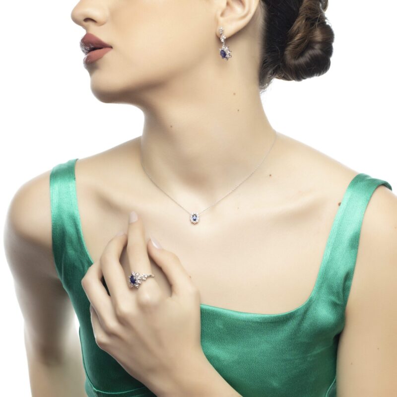 Classic Diamond Ring with Sapphire - Image 2