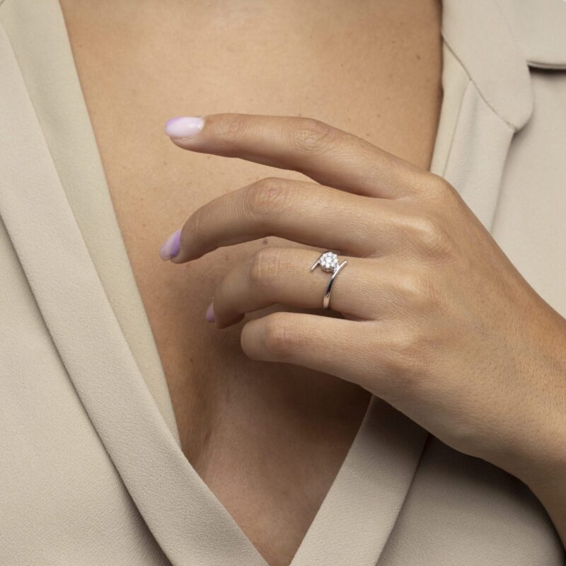 Classic Diamond Ring - Image 2
