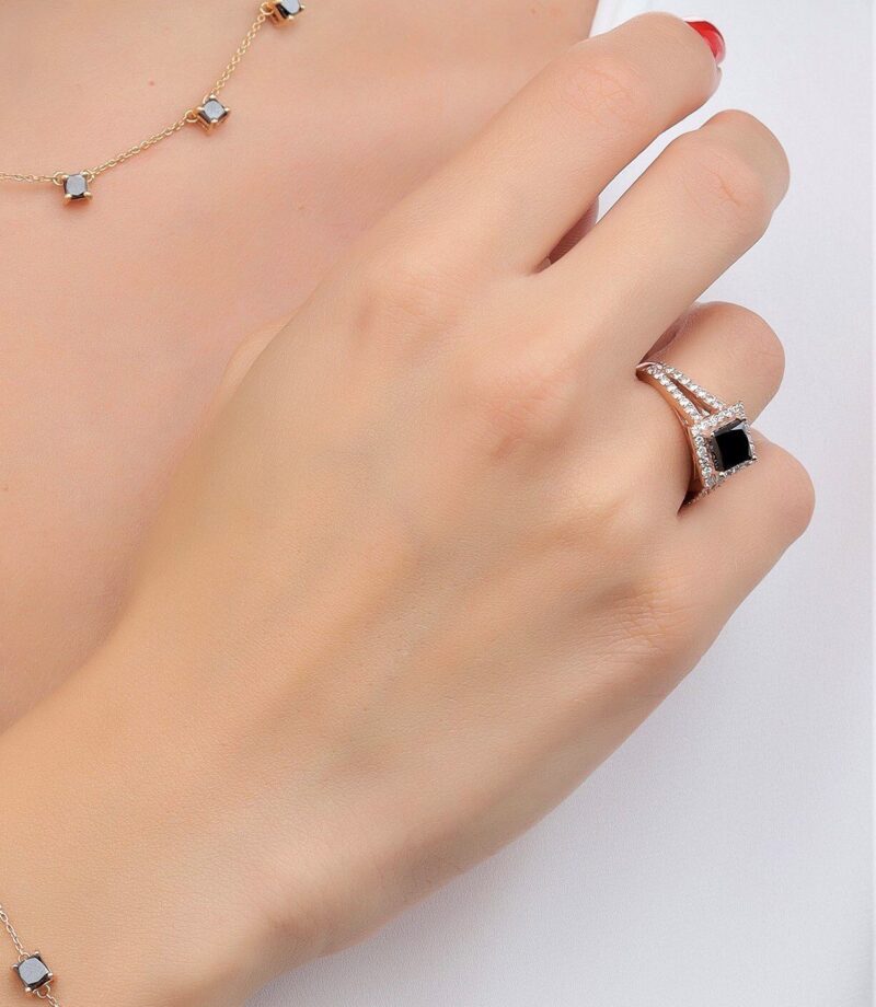 Classic Diamond Ring with Center Black Diamond - Image 3