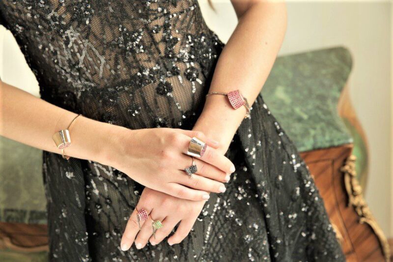 Tarboush Diamond Ring with Ruby - Image 3