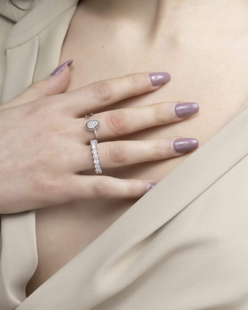 Classic Diamond Ring - Image 2