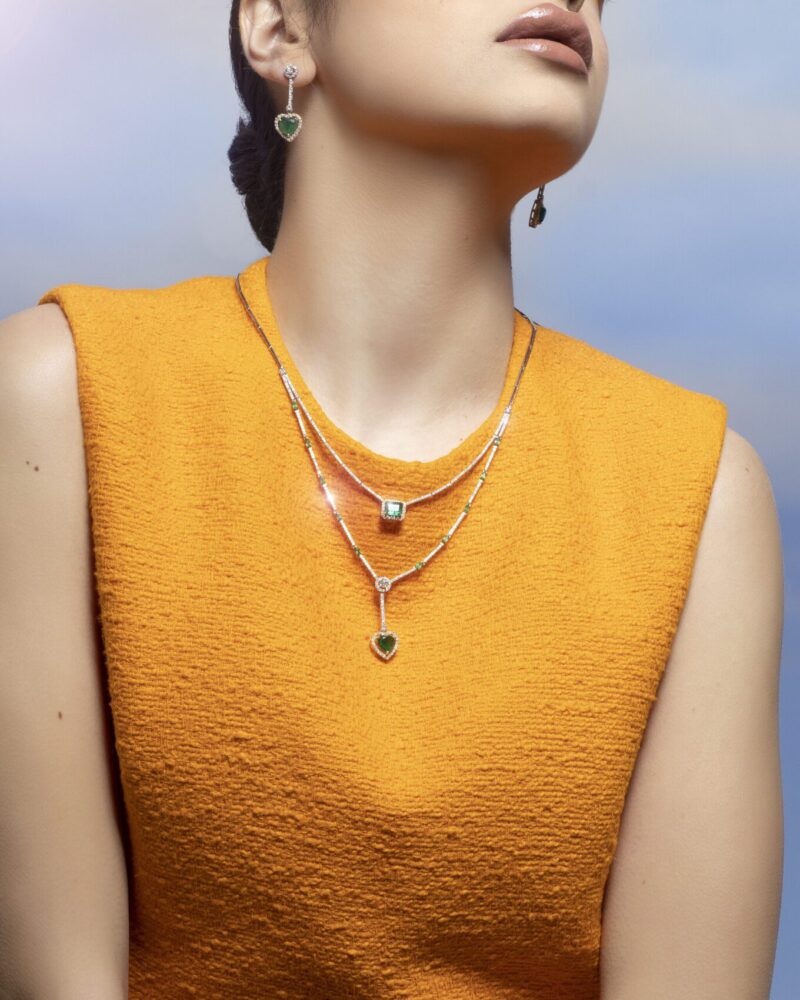 Classic Diamond Necklace with Emerald - Image 2