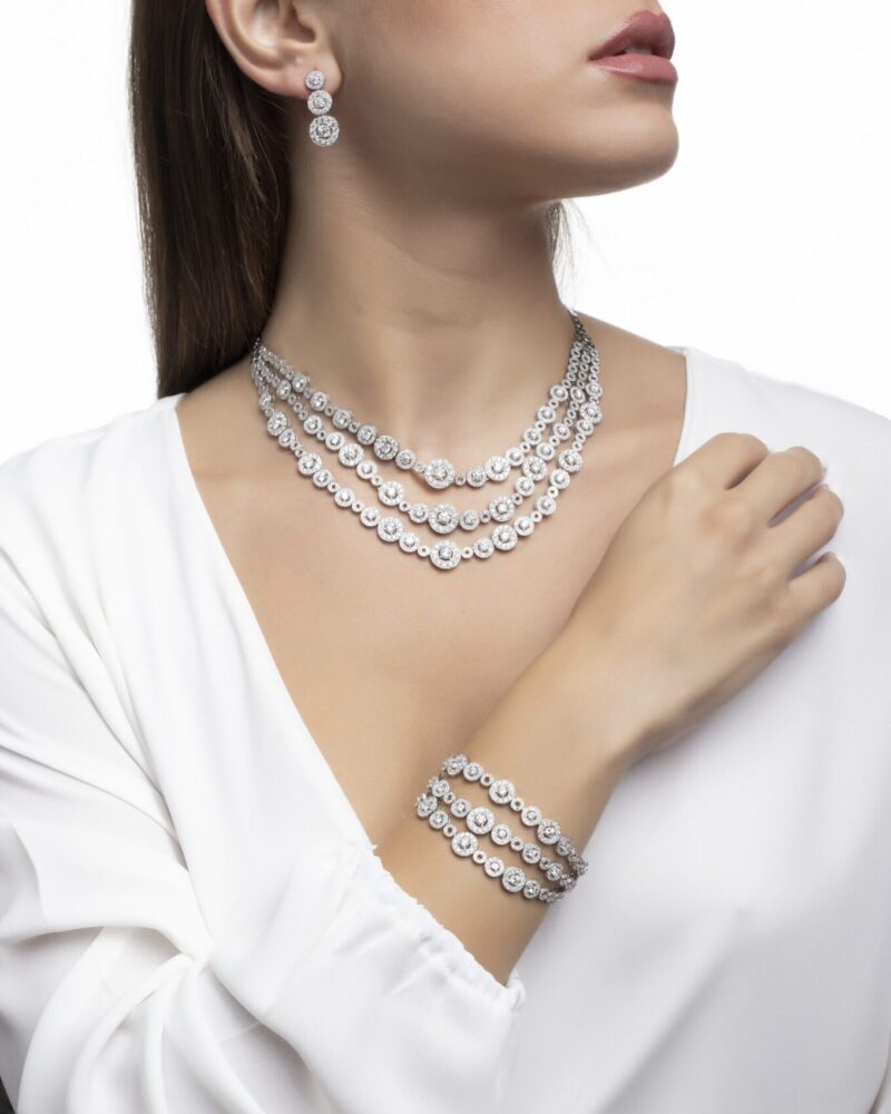 Classic Diamond Ring - Image 3