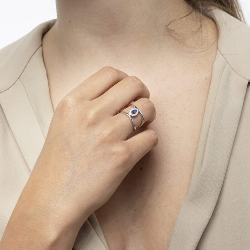 Classic Diamond Ring with Sapphire - Image 2