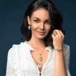 Leaves Diamond Earrings with Precious Colors - Image 2