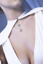 Snowflake Diamond Necklace in 18kt white gold with brilliant-cut diamond – festive holiday jewelry