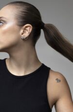 Emblem Diamond Single Earring - Image 2