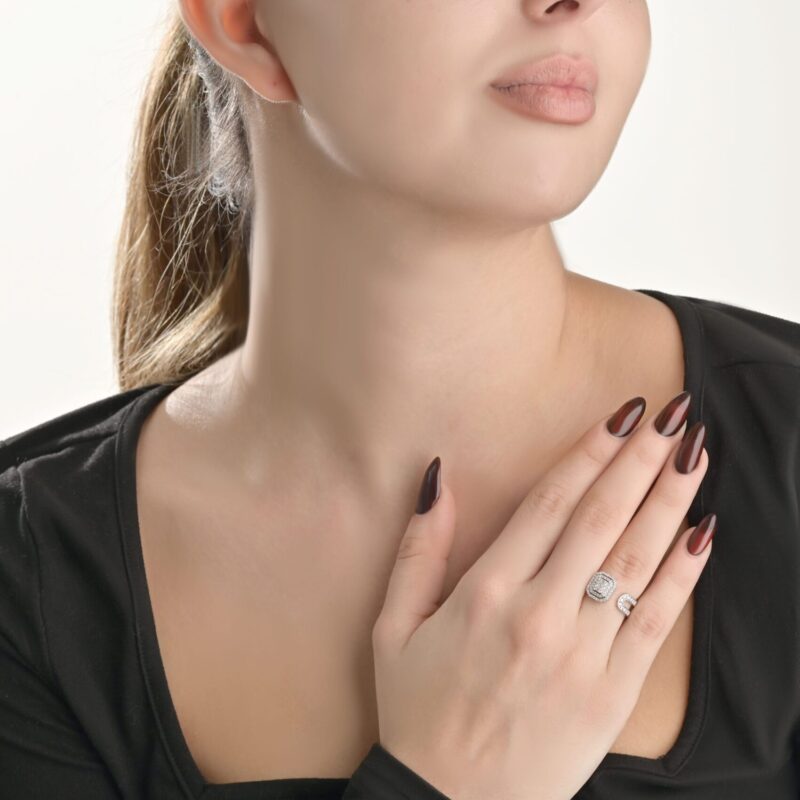 Classic Diamond Ring - Image 2