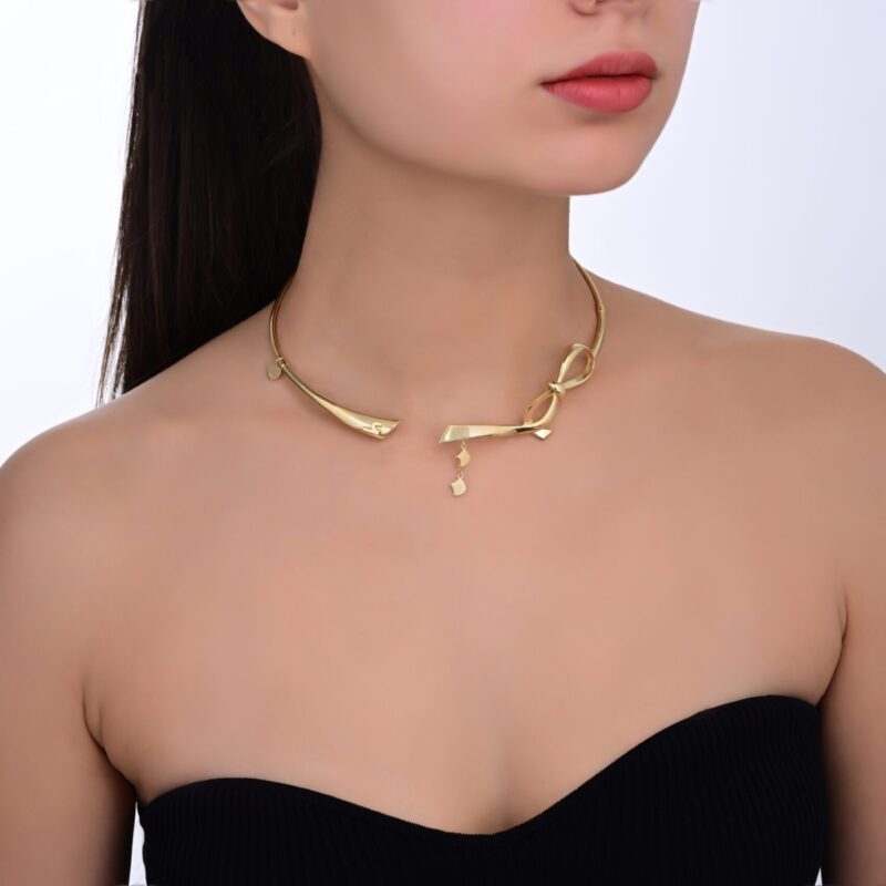 oummi x ruban gold necklace - Image 2